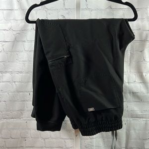 Figs Technical Collection Jogger Scrub Pants. Total 5 pockets. Black XL/P.